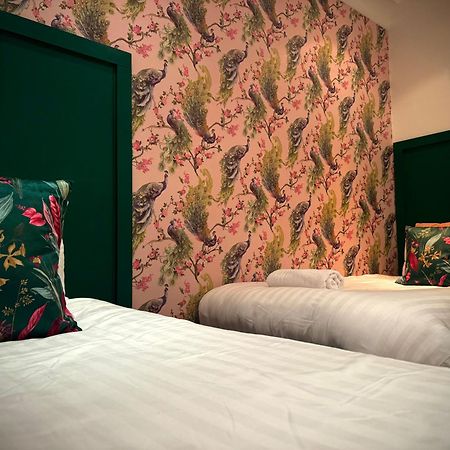Villa Sleeps10-Parking-Garden-Hottub-Petfriendly Blackpool Esterno foto
