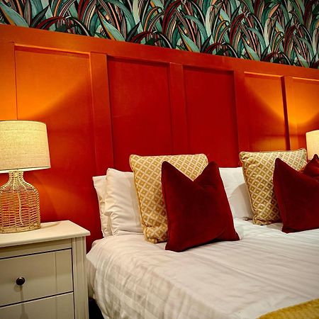Villa Sleeps10-Parking-Garden-Hottub-Petfriendly Blackpool Esterno foto